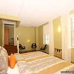 Hotel 140