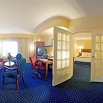Courtyard Boston-south