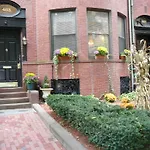 Guest house 463 Beacon Street Boston