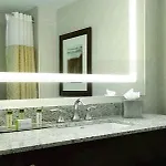 Doubletree By Hilton Bayside Hotel