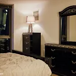 Affluent Apartments At The Fenway