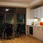 Affluent Apartments At The Fenway