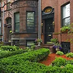 463 Beacon Street Guest House