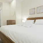 Two-Bedroom On Arch Street Apt 5C