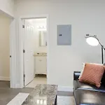 Two-Bedroom On Arch Street Apt 5C