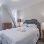 Two-Bedroom On Massachusetts Avenue Apt 3