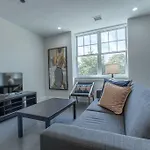 Two-Bedroom On Massachusetts Avenue Apt 3