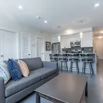 Two-Bedroom On Massachusetts Avenue Apt 3