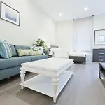 Studio On Arch Street Apt 3A