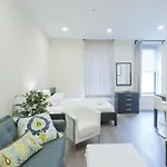 Studio On Arch Street Apt 3A