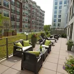 Bluebird Suites At Boylston