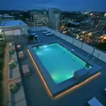 Bluebird Suites At Boylston
