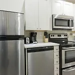 Studio On Arch Street Apt 4B