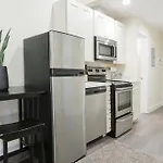 Studio On Arch Street Apt 4B