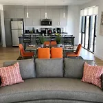 Fully Furnished 2 Bedroom In Longwood Medical Area By Seamlesstransition