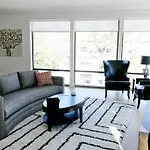 Fully Furnished 2 Bedroom In Longwood Medical Area By Seamlesstransition