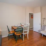 2 Bedroom In Downtown Boston Close To South Station And Chinatown