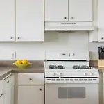 One-Bedroom On Boylston Street Apt 11
