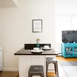 Studio On Beacon Street Apt 14