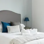 One-Bedroom On D Street Apt 432