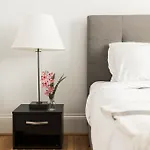 One-Bedroom On Warrenton Street Apt 16