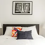 One-Bedroom On Warrenton Street Apt 18