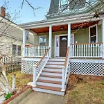 2 Bedroom In Jamaica Plain With Parking