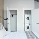Studio On Washington Street Apt 301