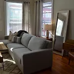 Spacious Beautiful 2Bd/1Ba Sleeps 4-7 In Best Location