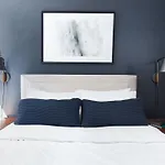 One-Bedroom On Chestnut Hill Avenue Apt 15