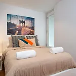 Renovated & Huge 5Br/3Ba Apt With Parking Around Fenway