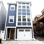 Beautiful 4Beds3.5Bath House Boston