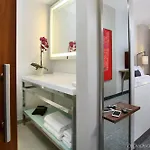 Hotel The Godfrey 4*