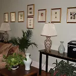Guest house 463 Beacon Street Boston