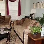 Guest house 463 Beacon Street