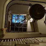 463 Beacon Street Guest house 2*