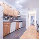 One-Bedroom On Warrenton Street Apt 3