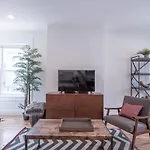 One-Bedroom On Brainerd Road Apt 27