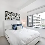 Global Luxury In South End Apartment