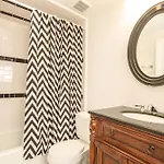 Back Bay Beacon Apartment *