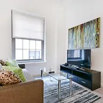 Global Luxury Downtown *