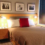 Charlesmark 3* Boston
