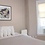 Stylish Downtown Studio In The South End, C. Ave #1