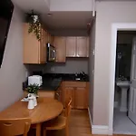 Stylish Downtown In The Southend, C.ave# 2 Apartment