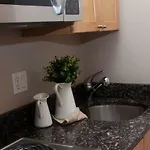 Stylish Downtown In The Southend, C.ave# 2 Apartment