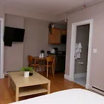 Apartment Stylish Downtown In The Southend, C.ave# 2 *