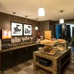 Hampton & Crosstown Center 3*