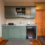 Mayhew At Upham\'S Corner Apts