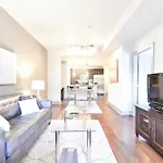 Global Luxury Downtown Apartment