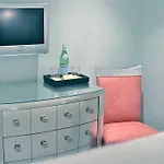 Clarendon Square Bed & Breakfast Boston